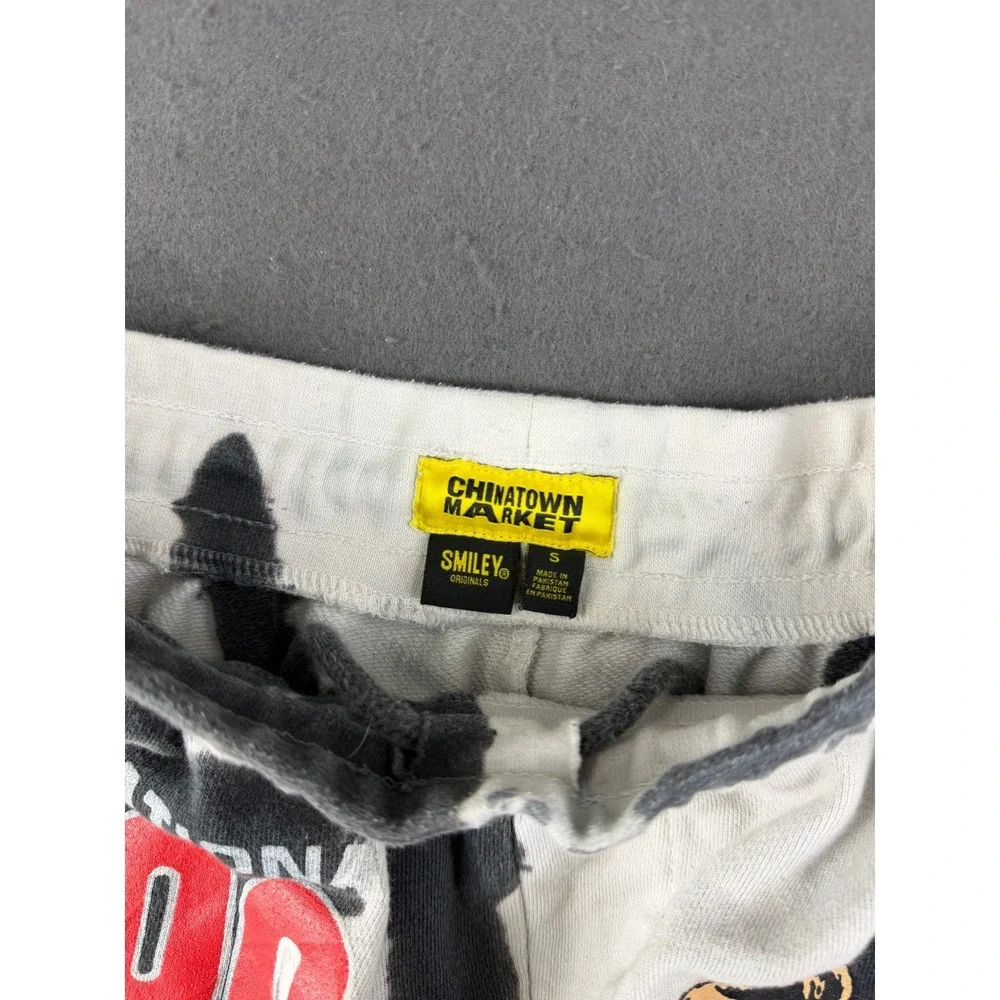 Chinatown Market Smiley Champions White Black Sweatshorts Tie-Dye Varsity Bear S